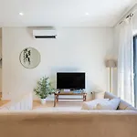 Paraiso Ii Apartment *